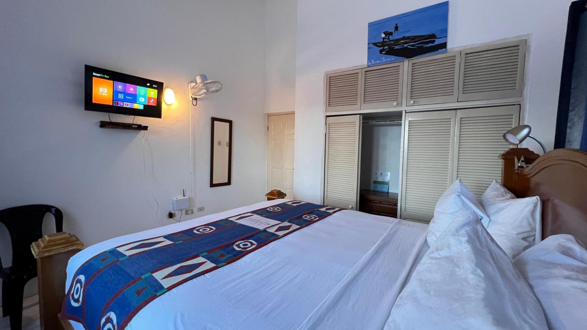 פורט אנטוניו All Nations Guest House מראה חיצוני תמונה