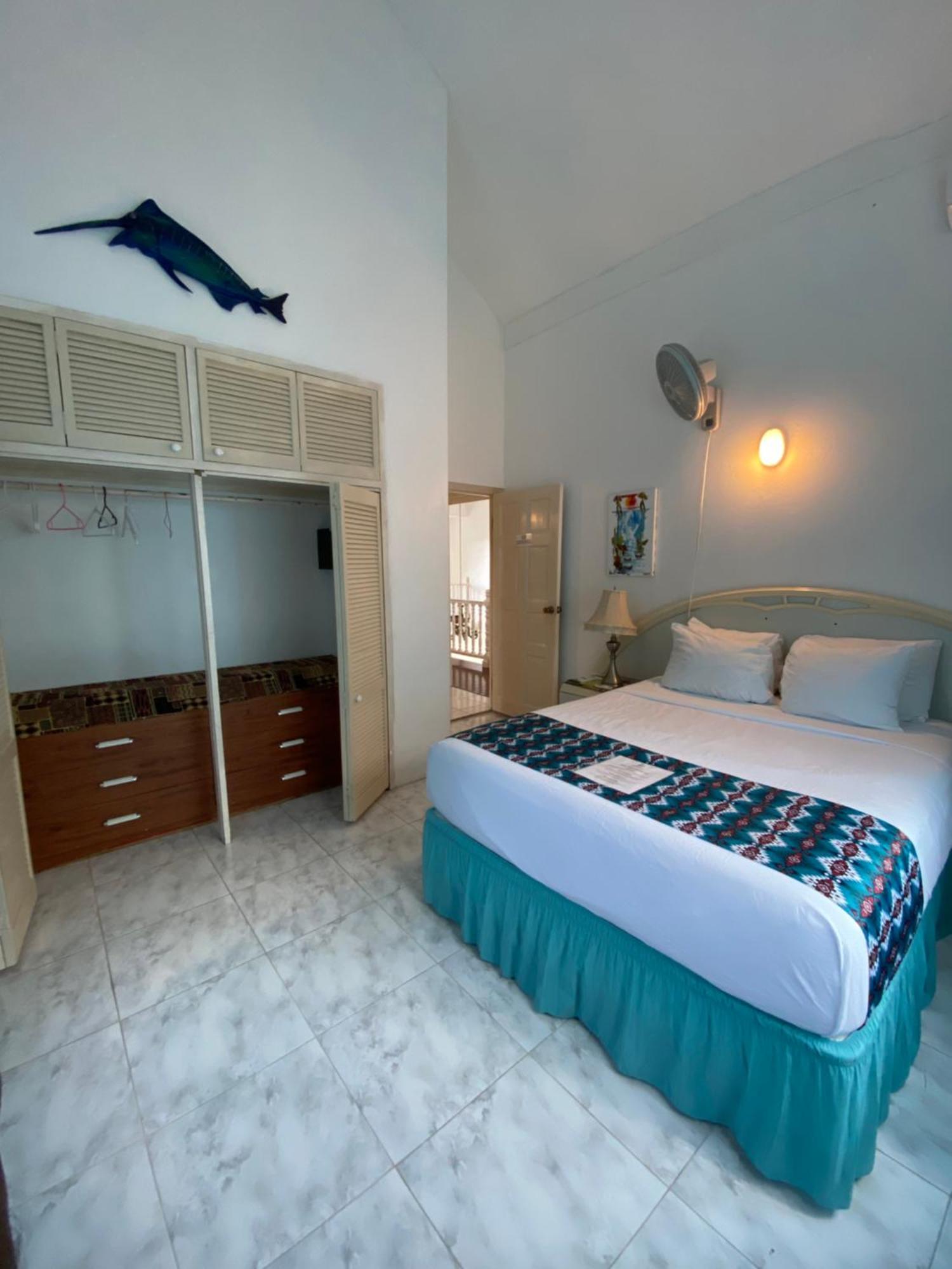 פורט אנטוניו All Nations Guest House מראה חיצוני תמונה