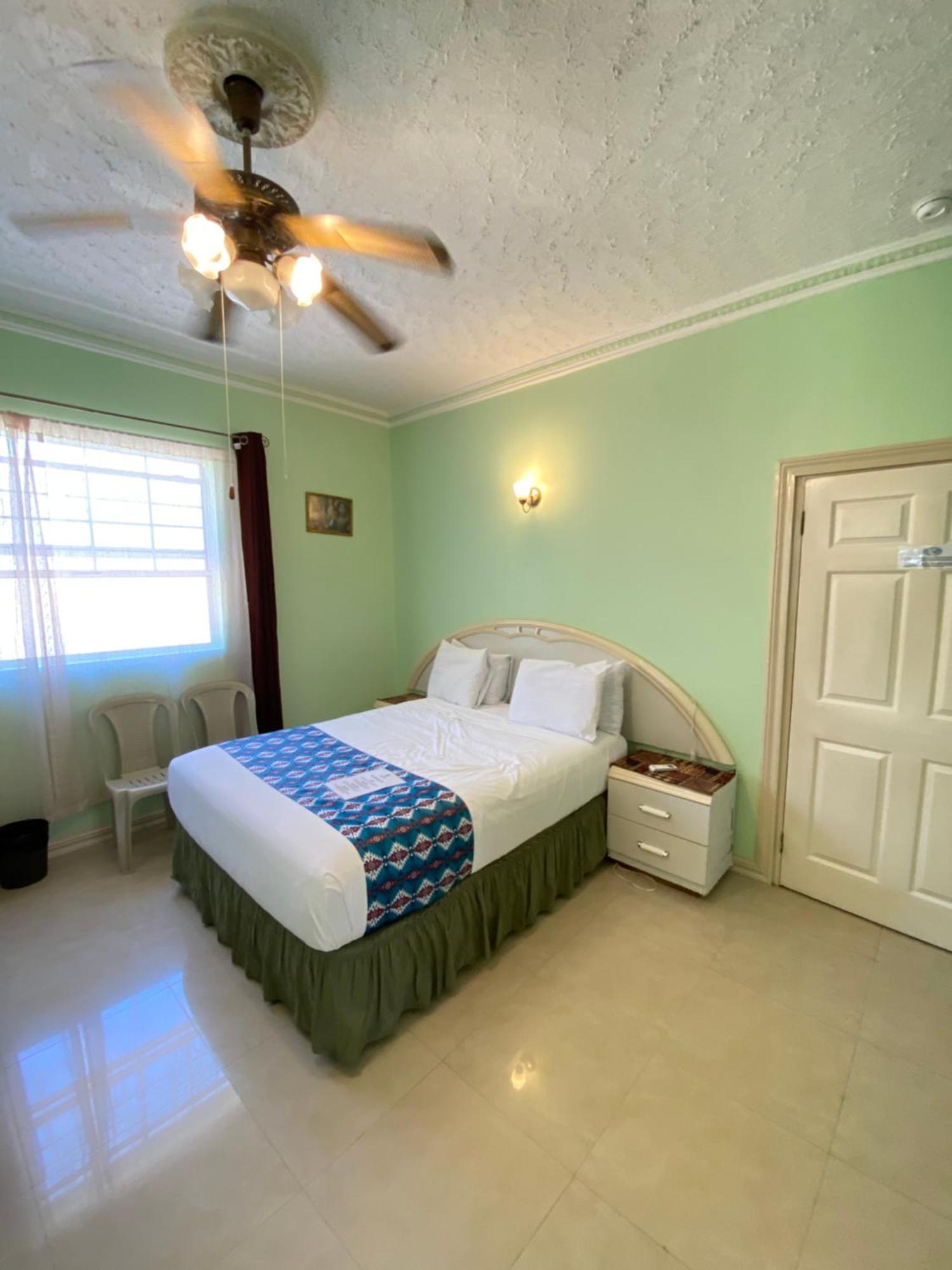 פורט אנטוניו All Nations Guest House מראה חיצוני תמונה